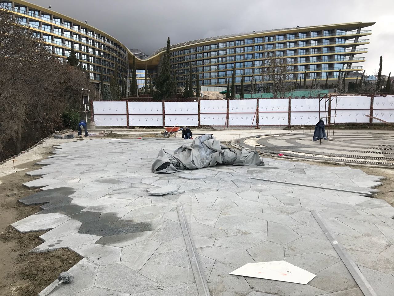 мощение гранитной плитки